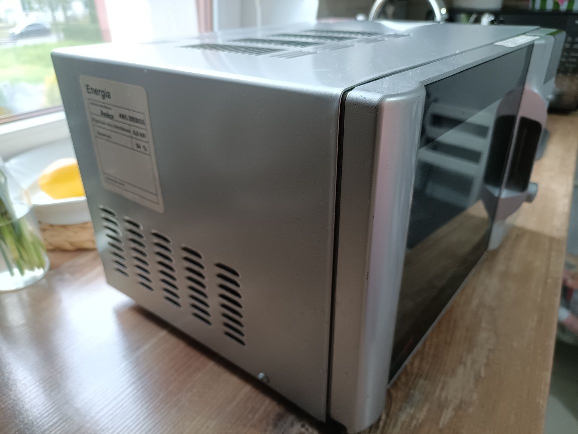 Mikrofalówka 20 L