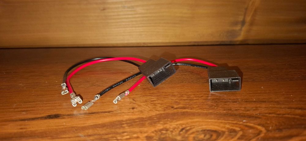 Zestaw 2x Adapter Głośnikowy