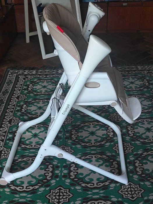 Стільчик для годування - гойдалка Carrello Triumph / Карело Тріумф 3в1