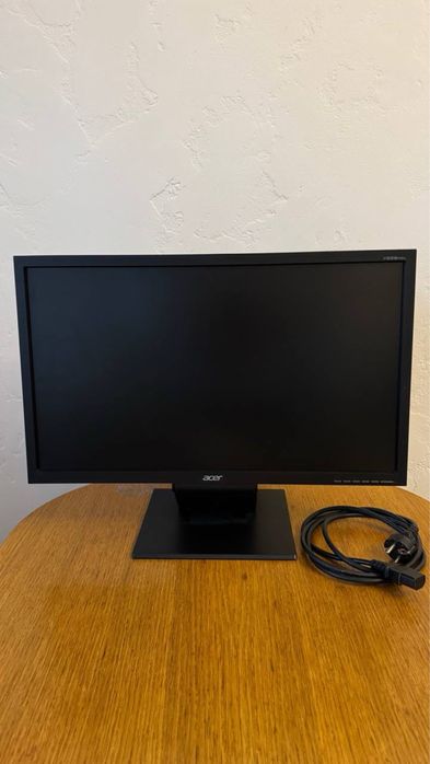 Продам монітор Acer v223hql
