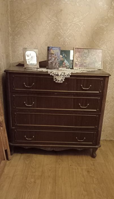 Спальный гарнитур Радость Болгария дерево под мелкий ремонт