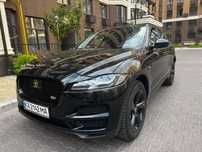 Jaguar F-Pace R-Sport 2.0 AWD (300 л.с.)