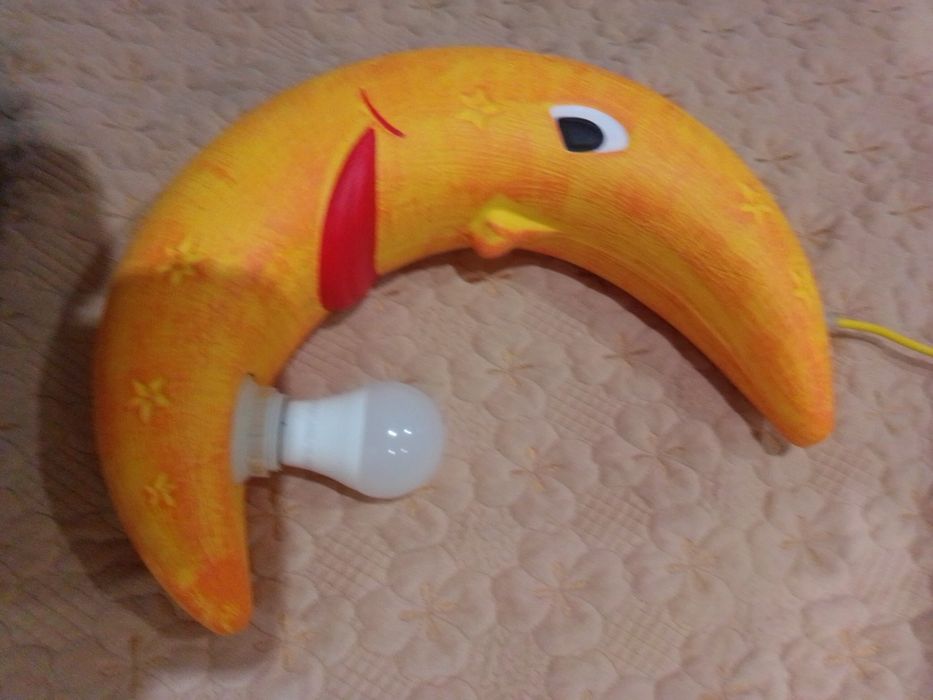 Lampa żyrandol dla dzieci księżyc