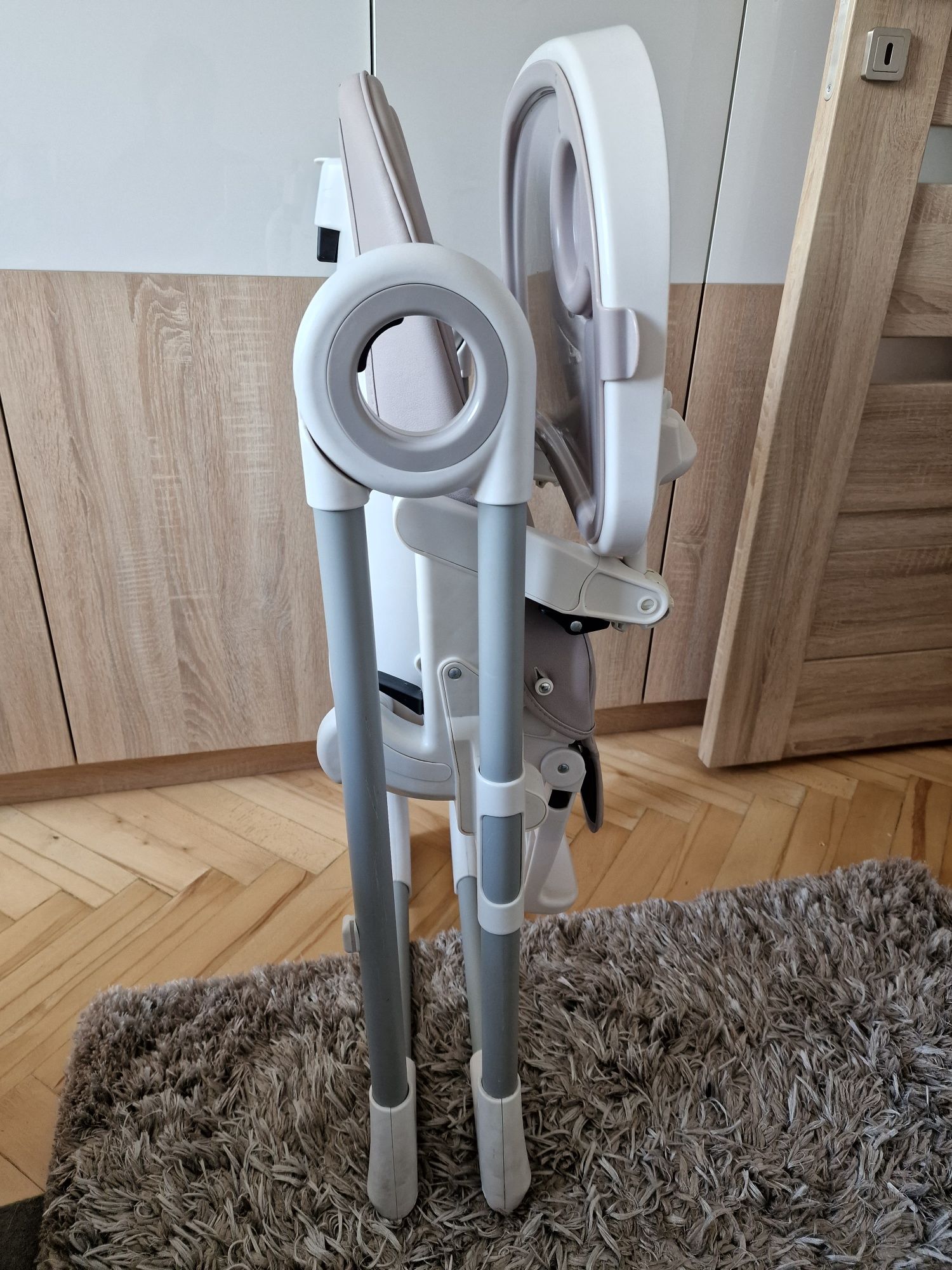 Krzesełko do karmienia regulowane szare