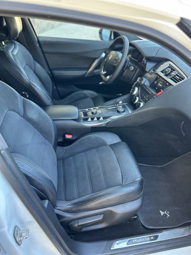 Citroën DS5 2.0 HDI Hybrid4 Allrad 13