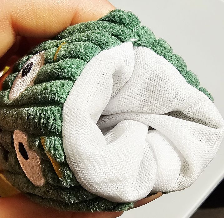 Piszcząca i szeleszcząca skarpetka na smakołyki dla pieska