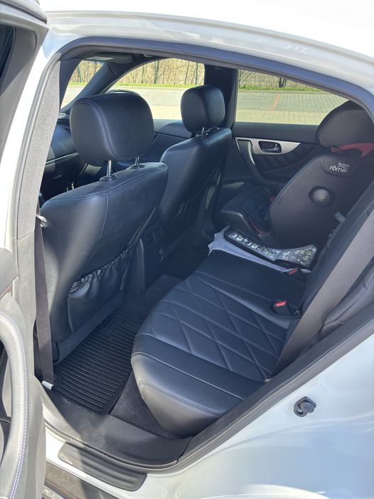 Infiniti qx70s 2017r 56 tys przebiegu