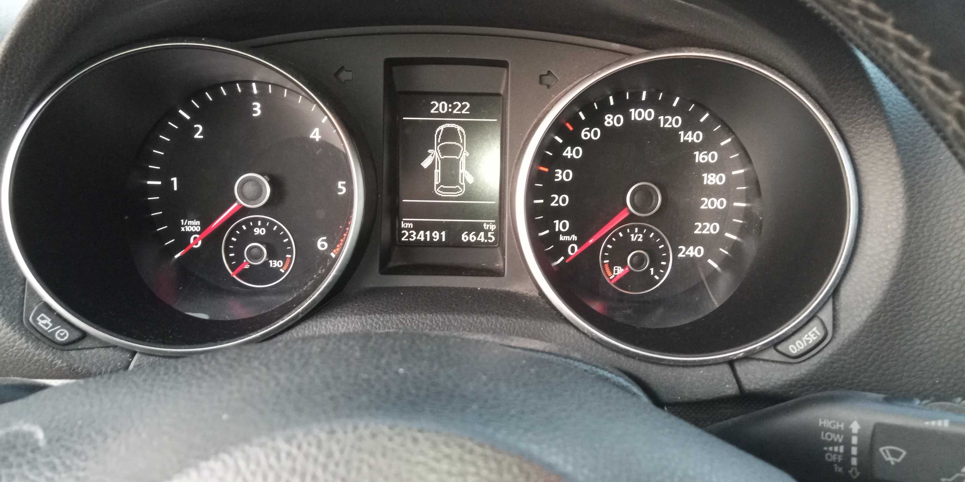 Golf 1.6 TDI variant 2011