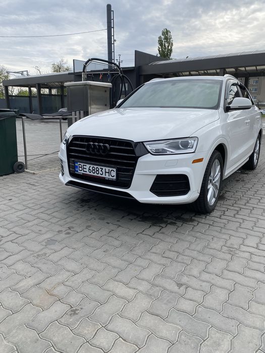 Продам  автомобиль Audi Q3