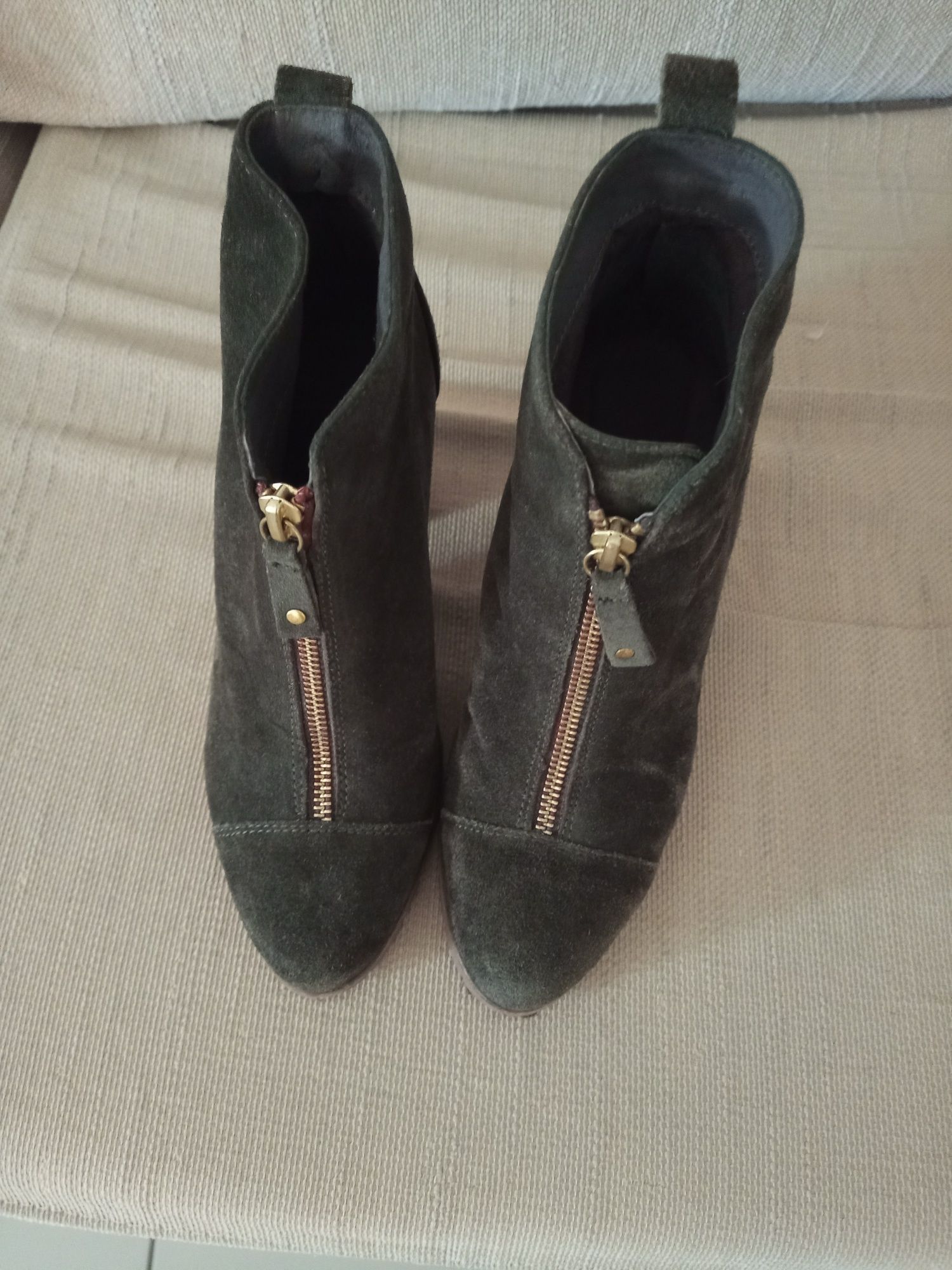 Vendo Botins comprados em Espanha
