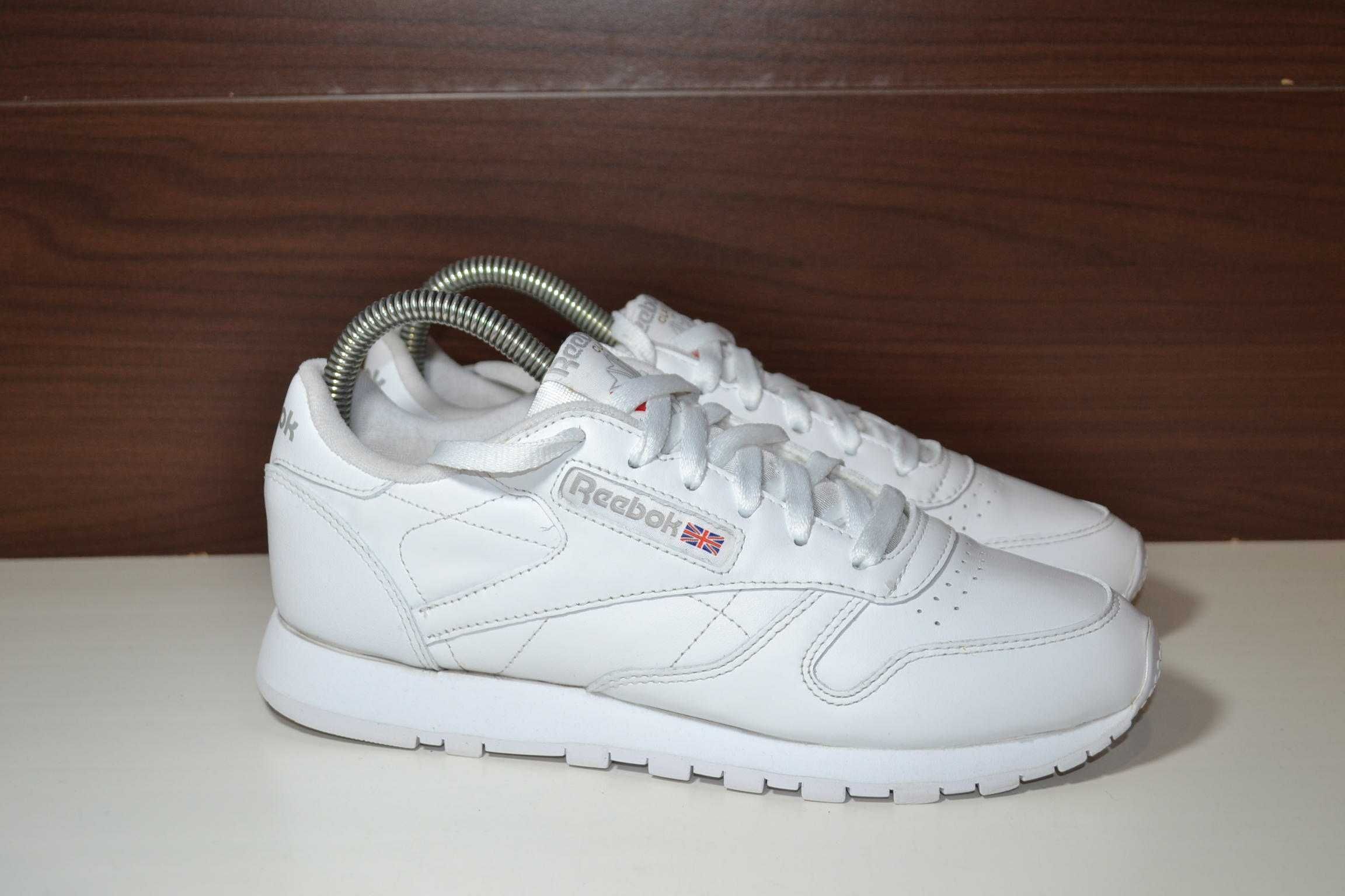 Reebok classic 38.5р кожаные оригинальные кроссовки