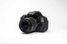 Canon EOS 600D + Canon 18-55mm