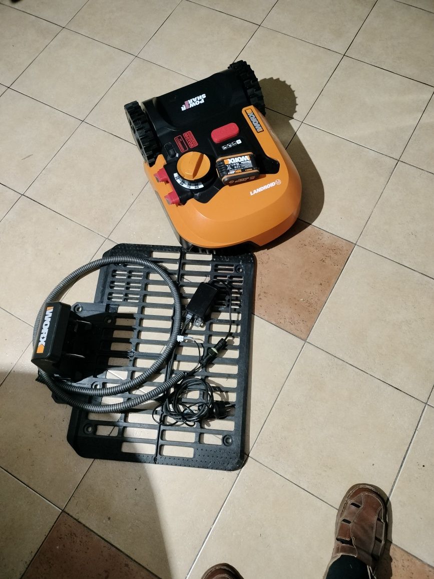 WOR Robot koszący  LANDROID VORX - WR141E - do 500m²