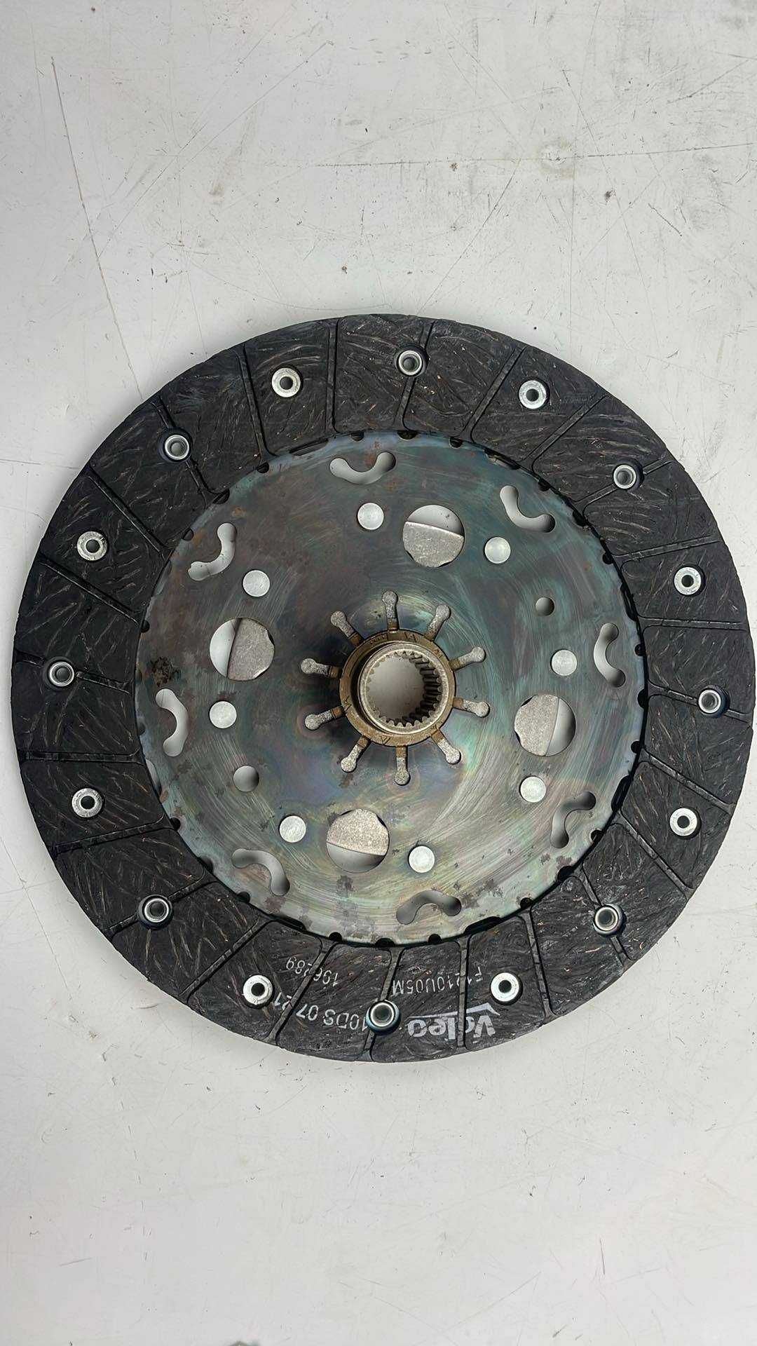 Valeo Zestaw Sprzęgła  834272 Tarcza, Docisk Citroen, Peugeot