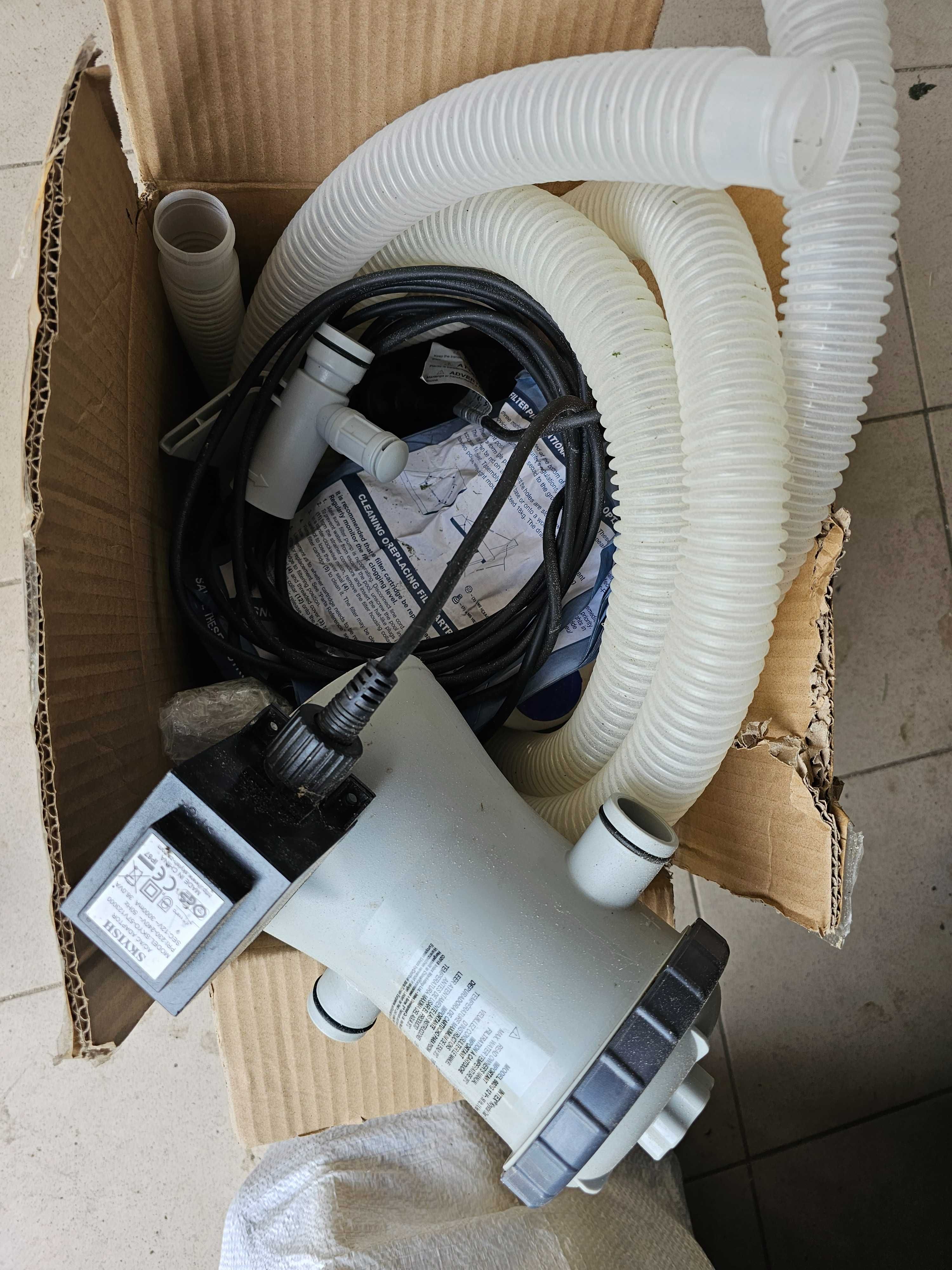 Basen stelażowy 220x150x60 Intex