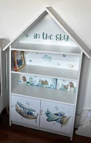 Regał dziecięcy domek na zabawki książki motyw samolotu
