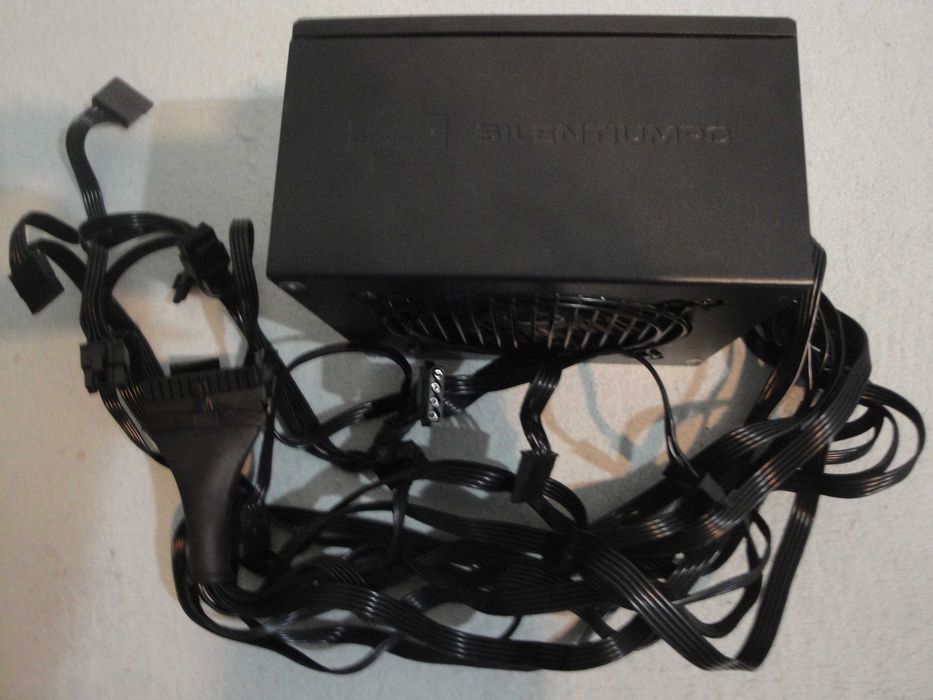 Zasilacz komputerowy Silentiumpc Supremo L2 550W 80+Gold