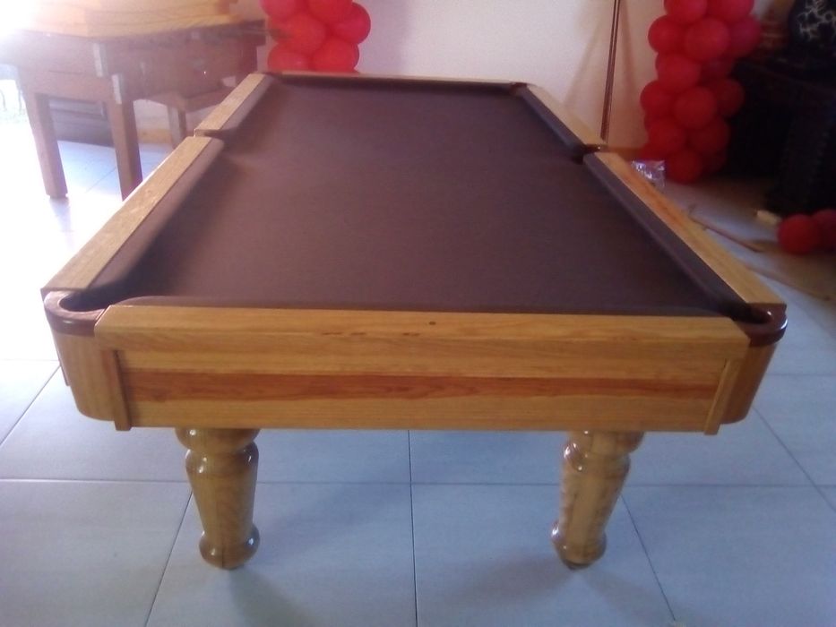 Montagem de bilhares
