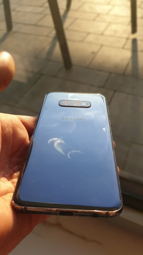 Samsung S10e 6/128 Gb