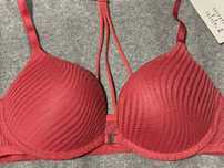 Biustonosz Triumph push-up zapinany z przodu, 75A-malinowy