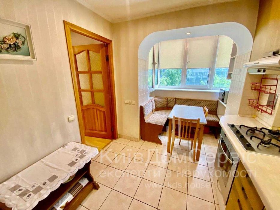 Оренда Предславинська 14 метро Палац Україна Велика