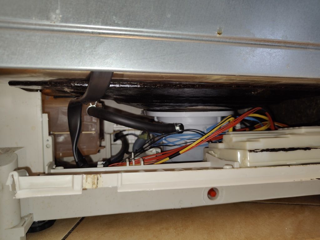 Zmywarka Ariston hotpoint ELTB 6M124 do zabudowy na części
