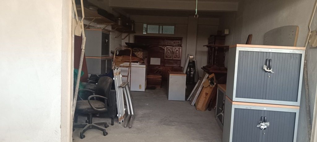 Garagem na Ericeira para 1 setembro