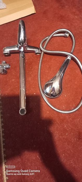 Змішувач у ванную