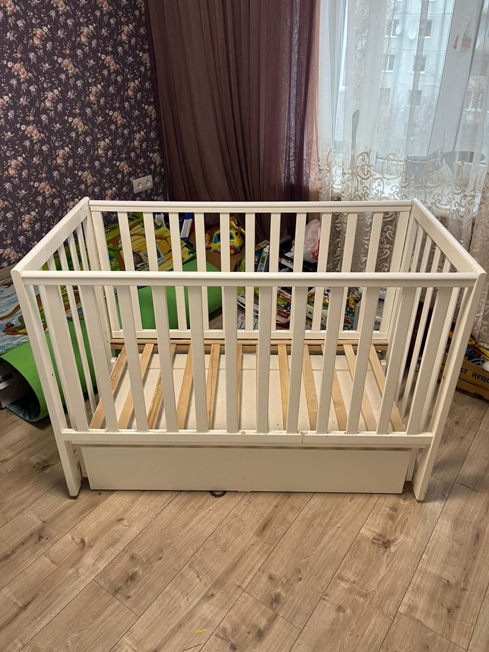Продам  детскую кроватку