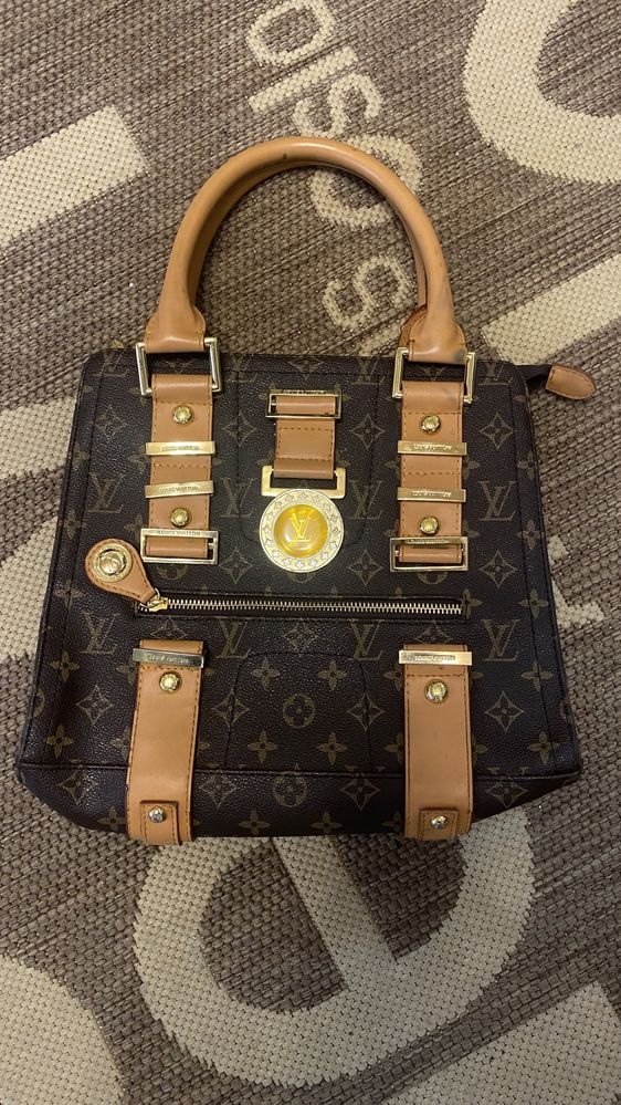 Сумка Louis Vuitton