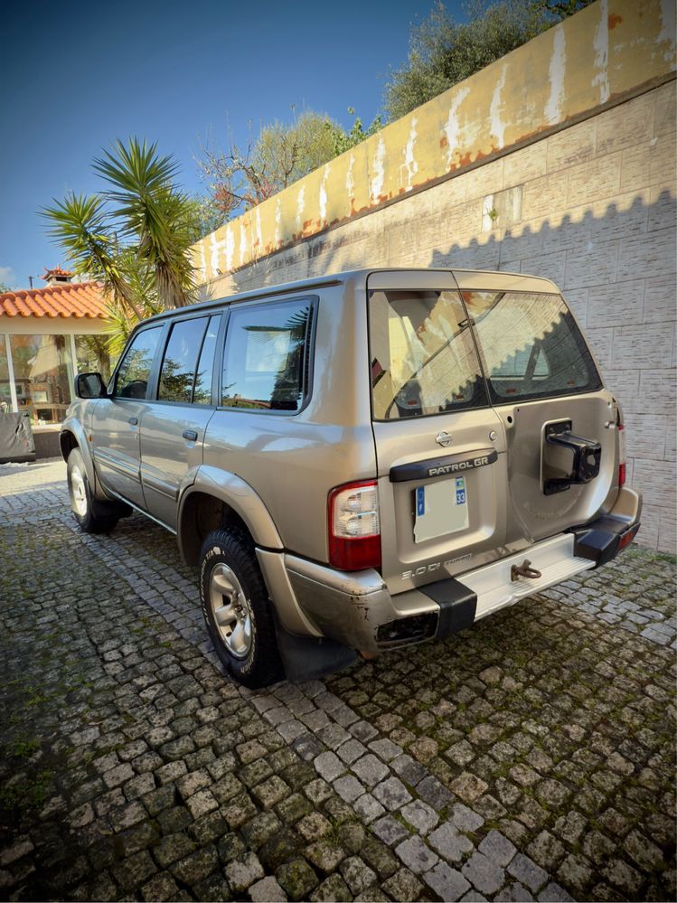 Nissan Patrol GR Y61 SE longo