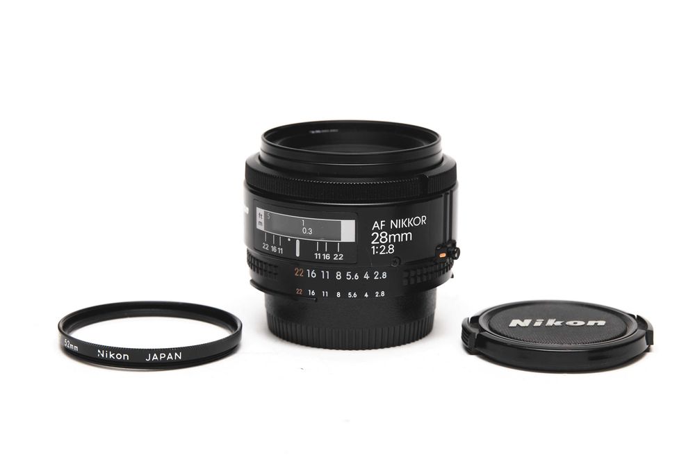 Nikon AF Nikkor 28 mm 1:2.8 + filtr UV Nikon L37 jasny obiektyw stałka