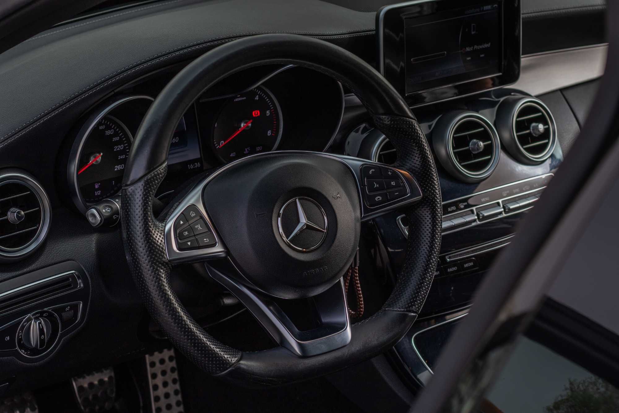 Mercedes C220 cdi AMG Line - Nacional