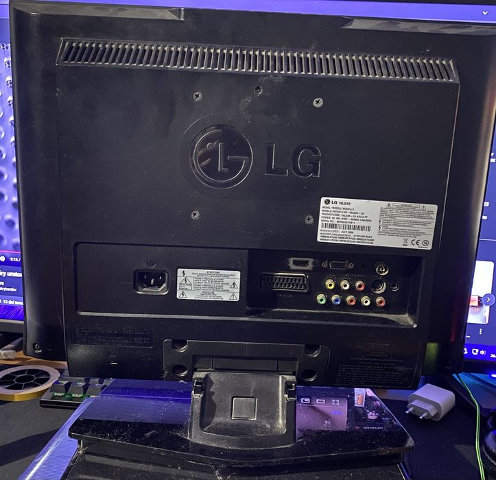 Telewizor Monitor LG 19LS4R