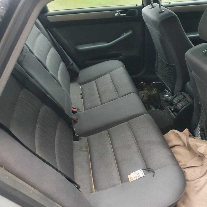 Audi A6 C5 2.5 tdi 150KM sedan kolor srebrny przeznaczony na części