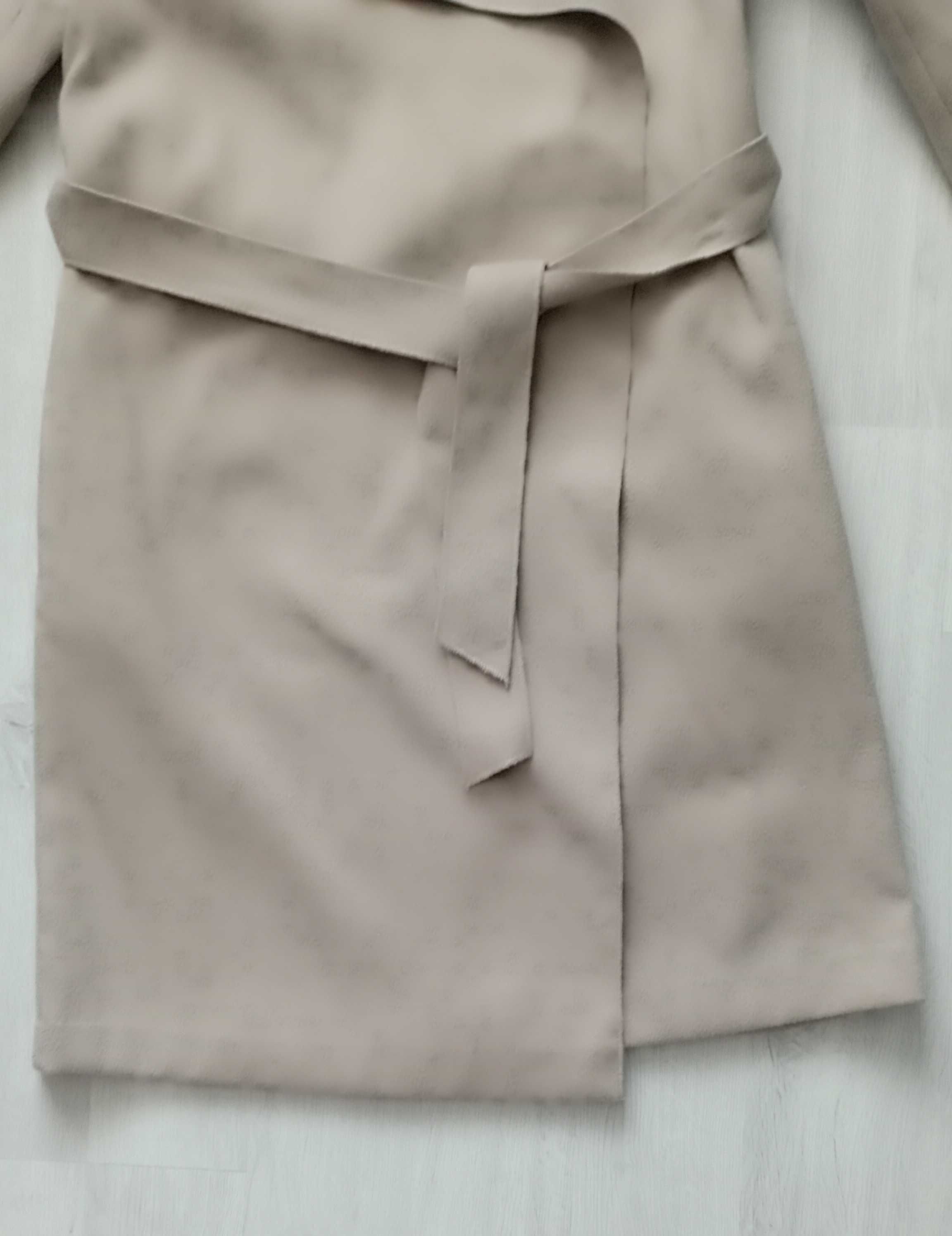 пальто  жіноче розмір S фірми new look