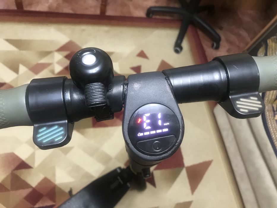 Електросамокат LSI1025006