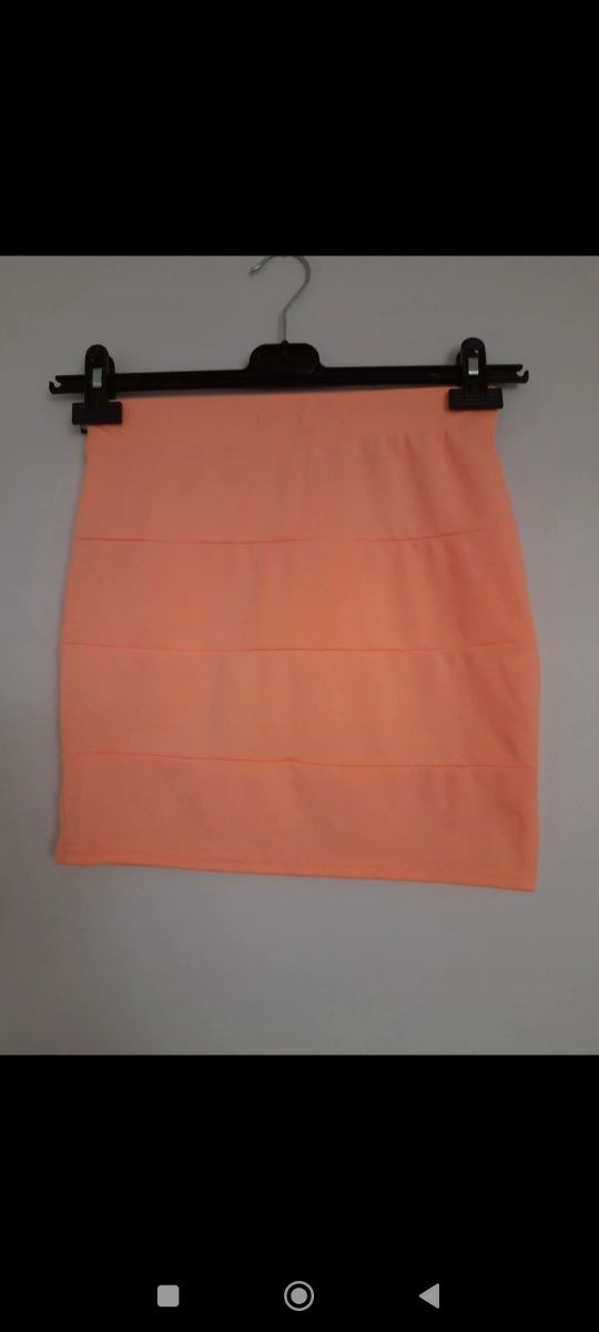 Neonaowa spódnica mini 36 S 164 cm pomarańczowa brzoskwiniowa krótka s