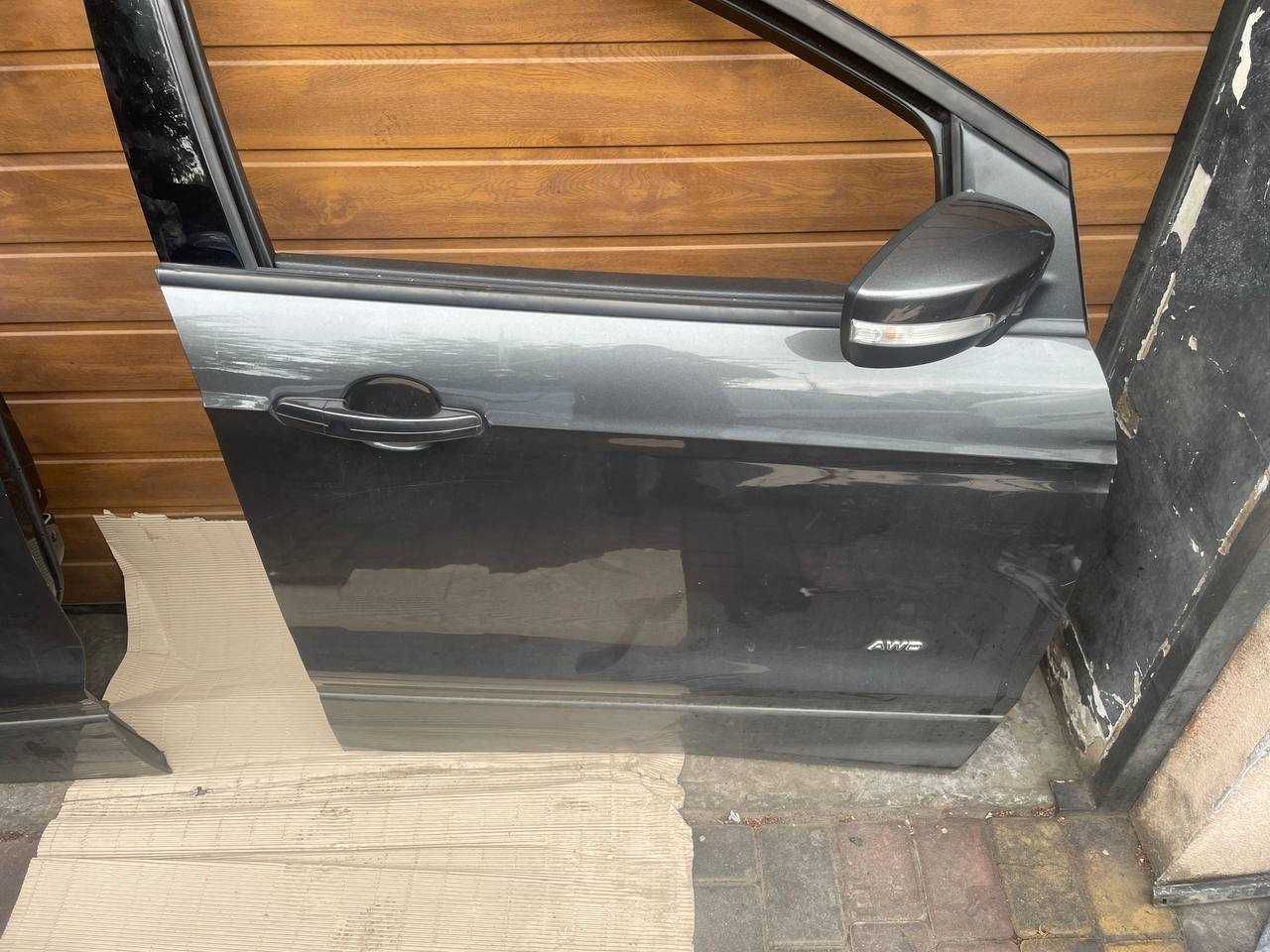 Двері ліві праві Ford Escape Kuga mk2 J7