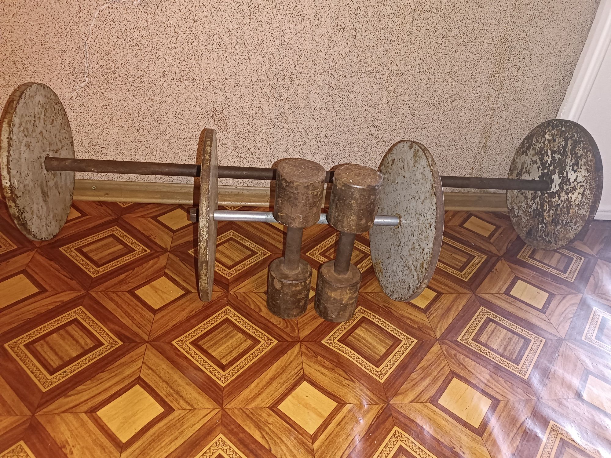 Штанга и гантели