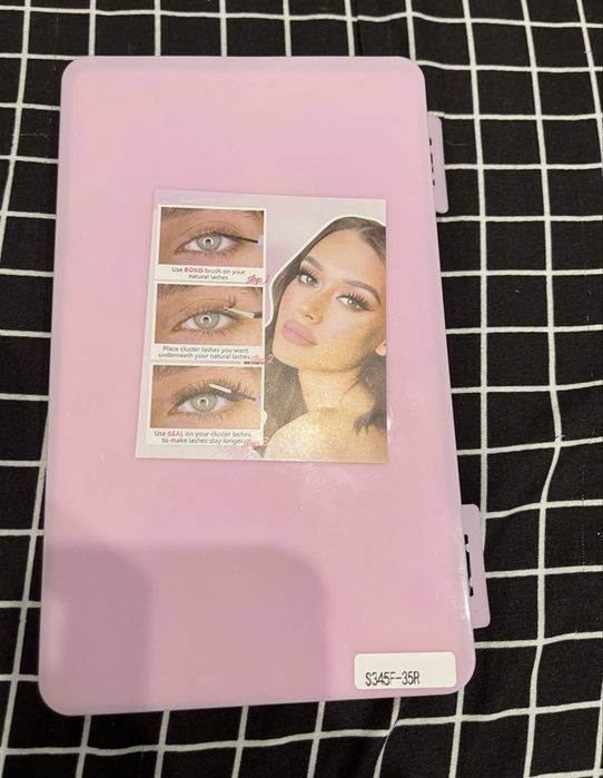 Накладні пучкові вії