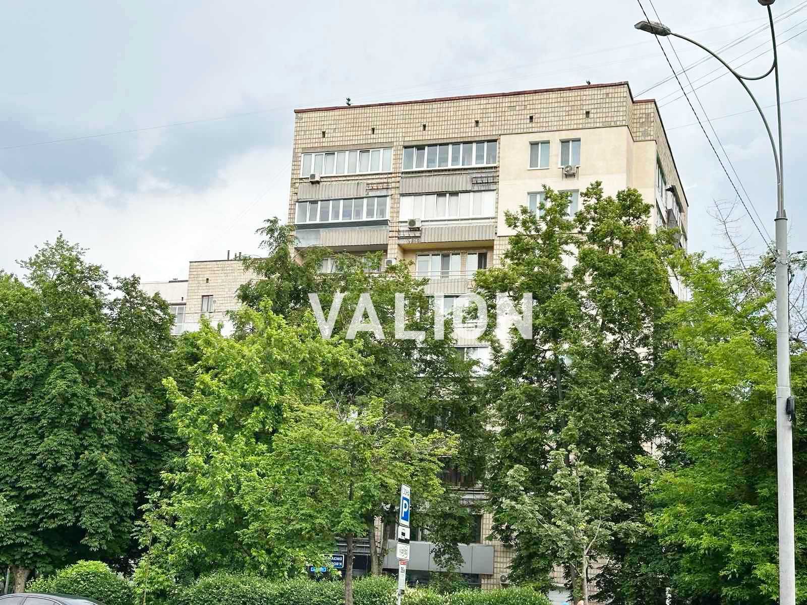 Продаж 2к квартири на вул. Омельяновича-Павленка (Суворова), 7. Без %