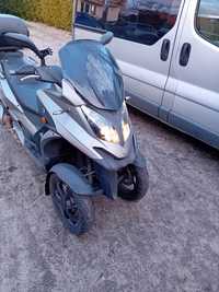 Skuter Quadro 3 350