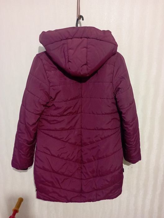 Зимова куртка на дівчинку