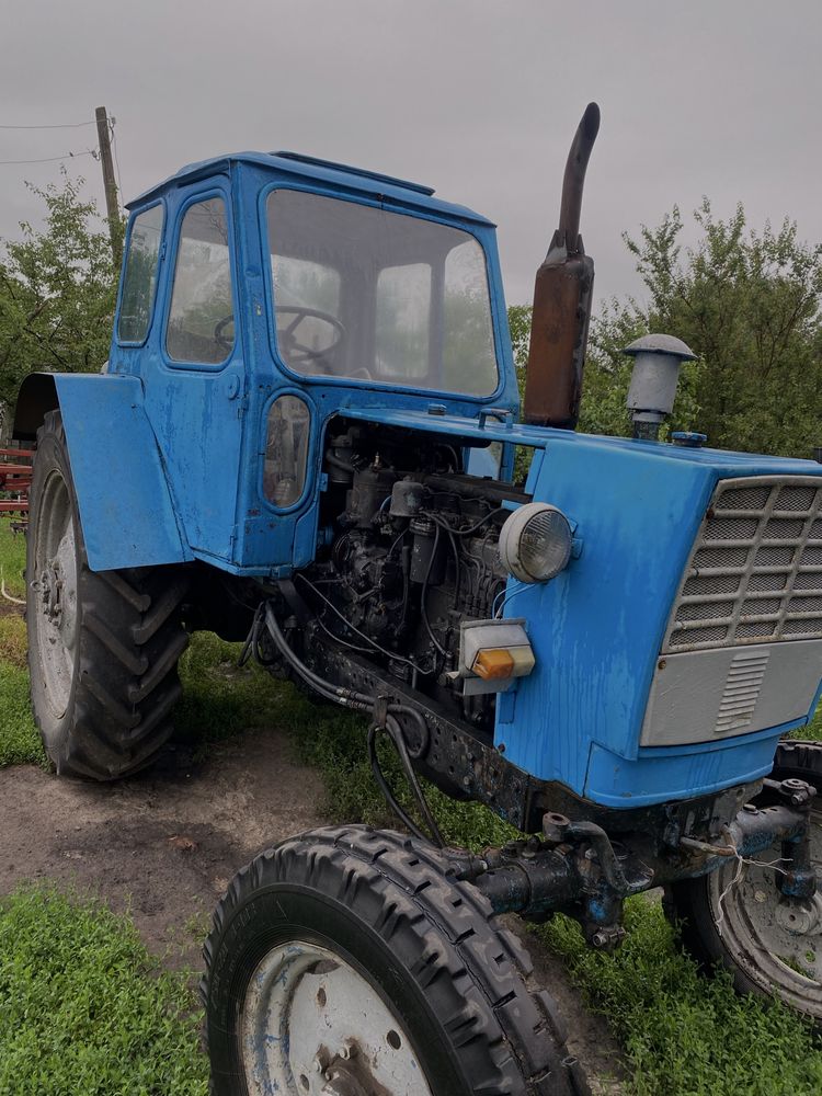 Продам трактор ЮМЗ з двохкорпусним плугом
