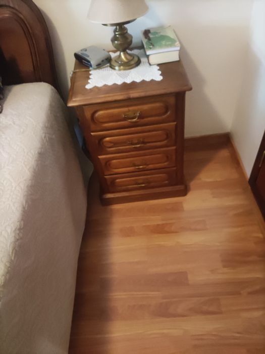 Quarto em castanho