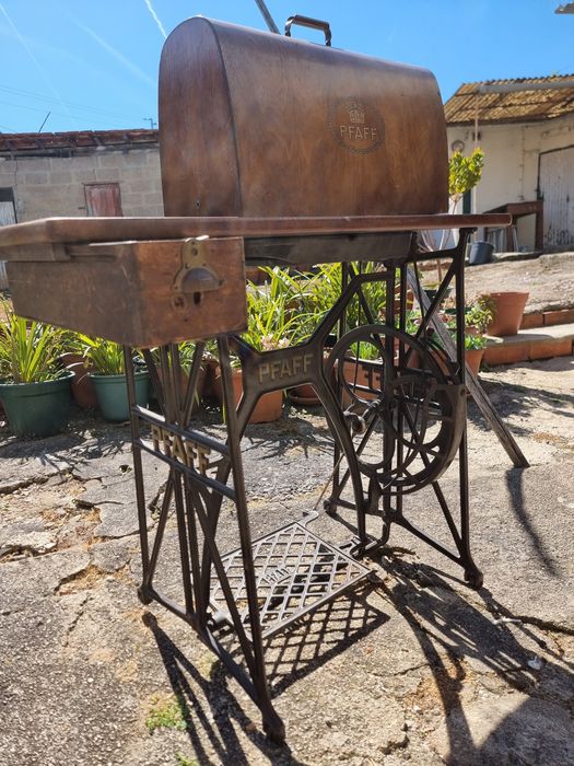 Maquina de costura pfaff