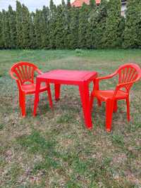 stolik z krzesełkami dla dzieci