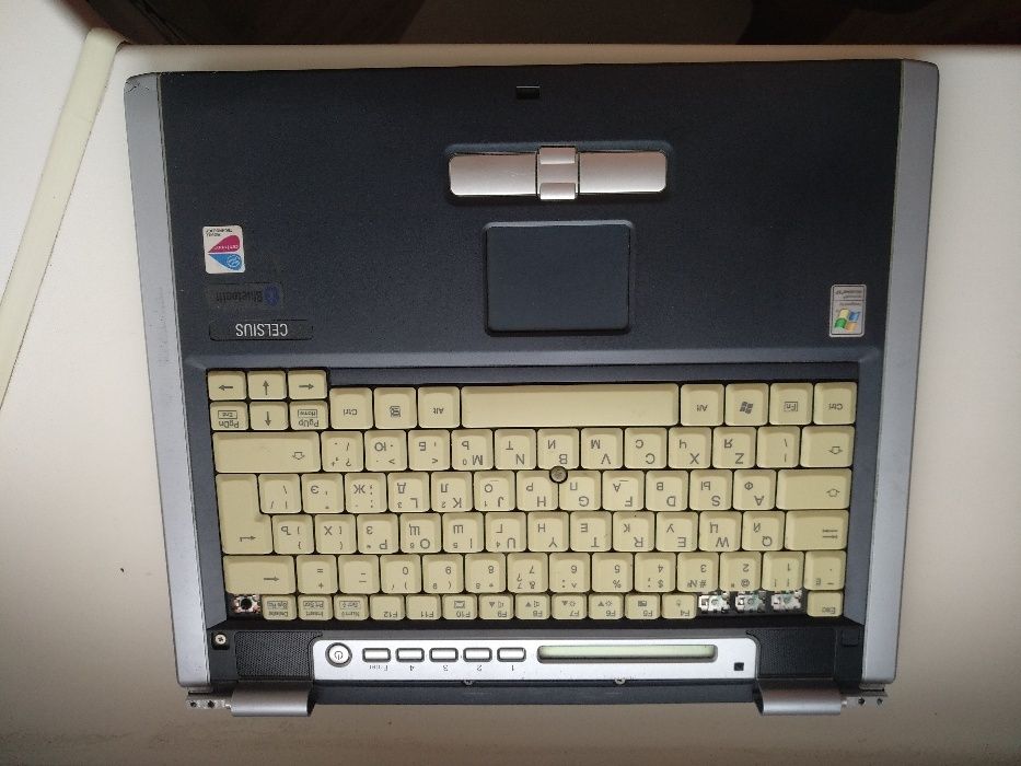 ноутбук Fujitsu-Simens Celsius H230