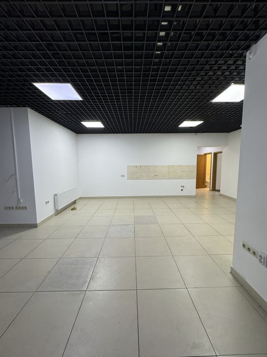 Оренда приміщення під магазин, офіс Березняки Шумського 3Г